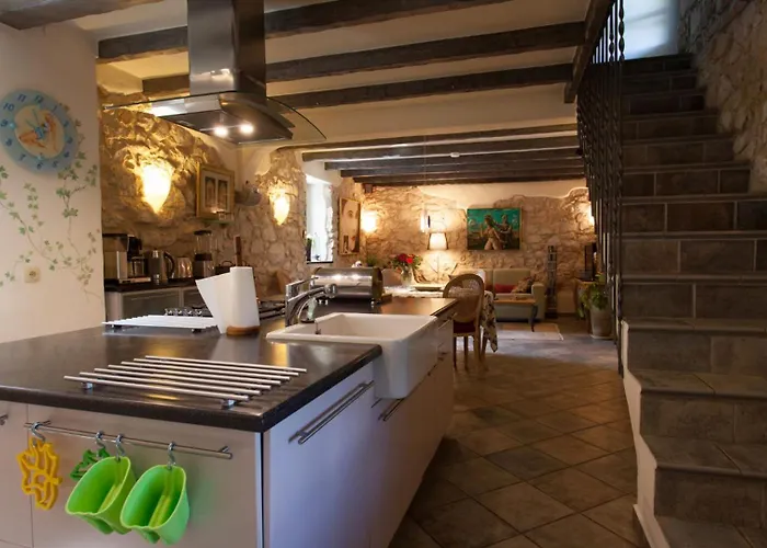 House In The Olive Grove By Guide Villa